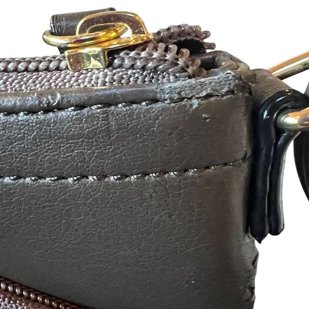 TIGNANELLO Leather Crossbody Organizer - Picture 10 of 10